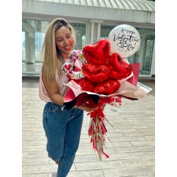 Ramo de corazones con globos